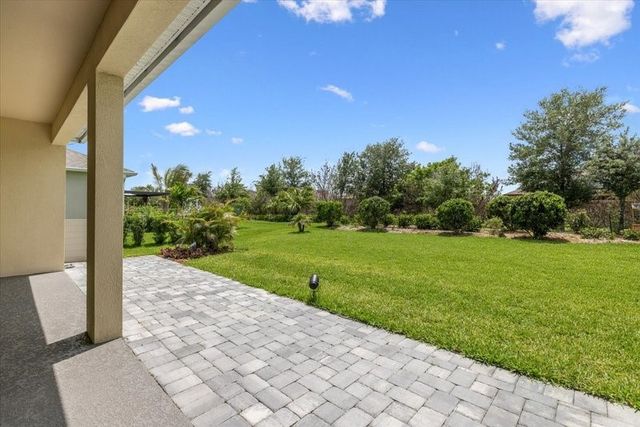 63 52nd Square, Vero Beach, FL 32968