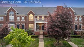 1422 Raliegh Place, Troy, MI 48084