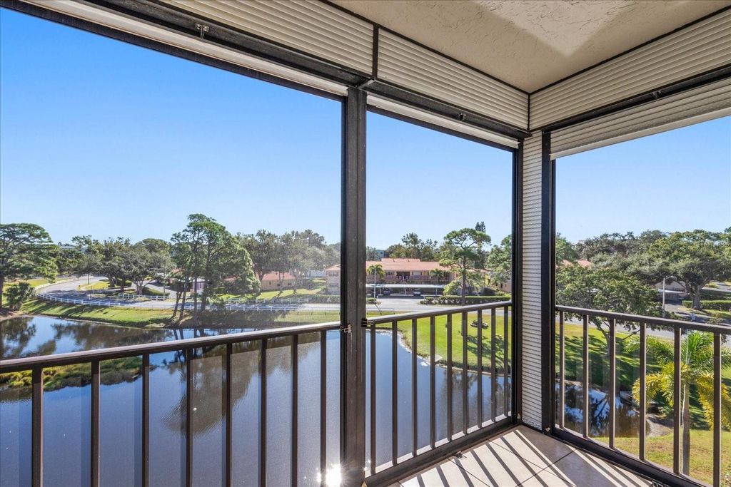 8199 TERRACE GARDEN DRIVE N 402, St Petersburg, FL 33709