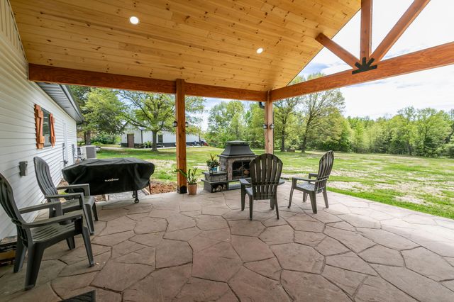 6100 W HWY 124, Harrisburg, MO 65256