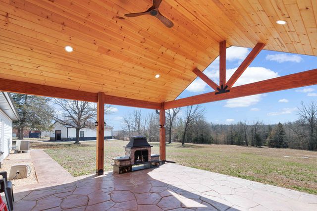 6100 W HWY 124, Harrisburg, MO 65256