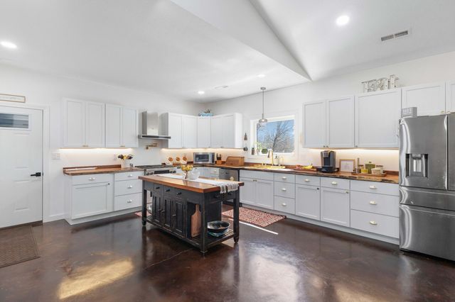 6100 W HWY 124, Harrisburg, MO 65256