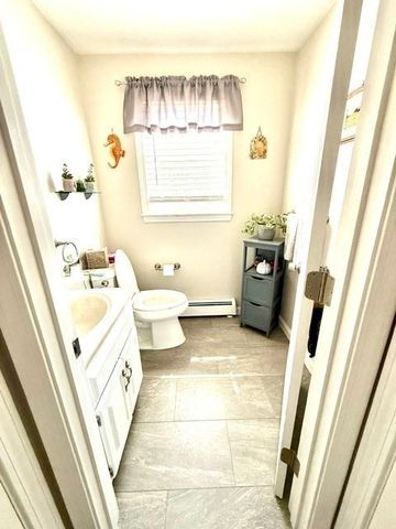241 Glen Charlie Rd, Wareham, MA 02538