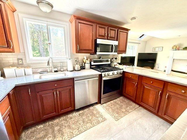 241 Glen Charlie Rd, Wareham, MA 02538