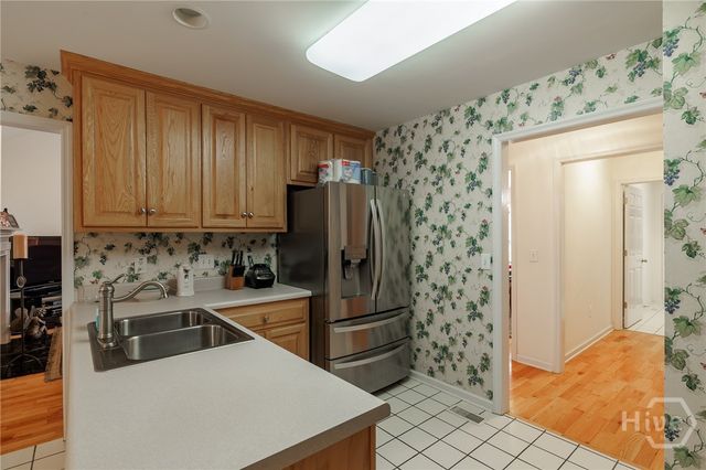 825 Saint Ives Lane, Athens, GA 30606