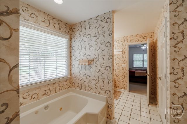 825 Saint Ives Lane, Athens, GA 30606