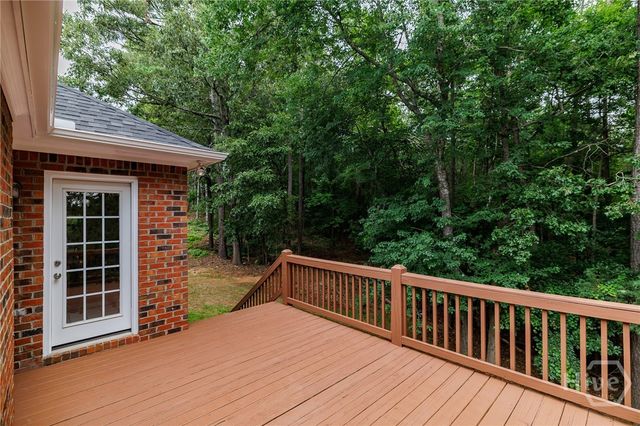 825 Saint Ives Lane, Athens, GA 30606