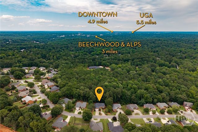 825 Saint Ives Lane, Athens, GA 30606
