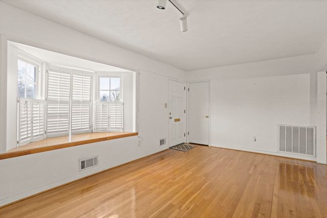 457 Hawthorne Road, Spartanburg, SC 29303