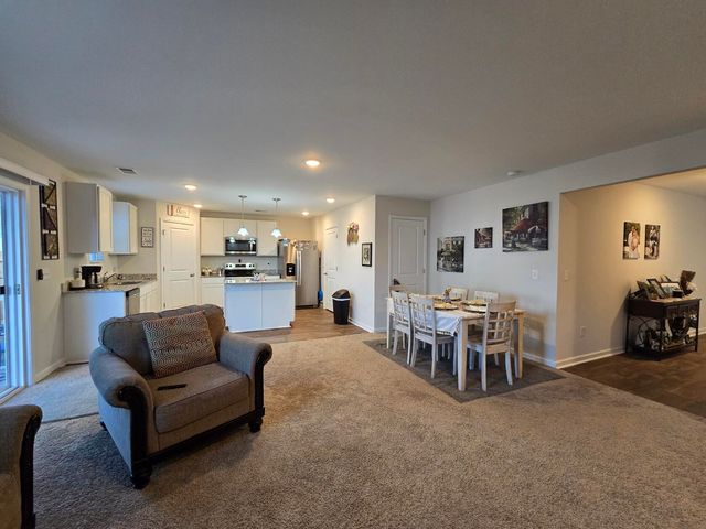 1762 Camazay Drive, Sumter, SC 29150