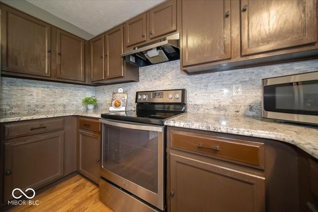 237 Winslow Drive, Westfield, IN 46074