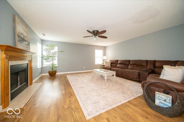 237 Winslow Drive, Westfield, IN 46074