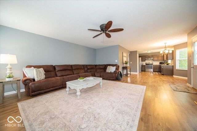 237 Winslow Drive, Westfield, IN 46074