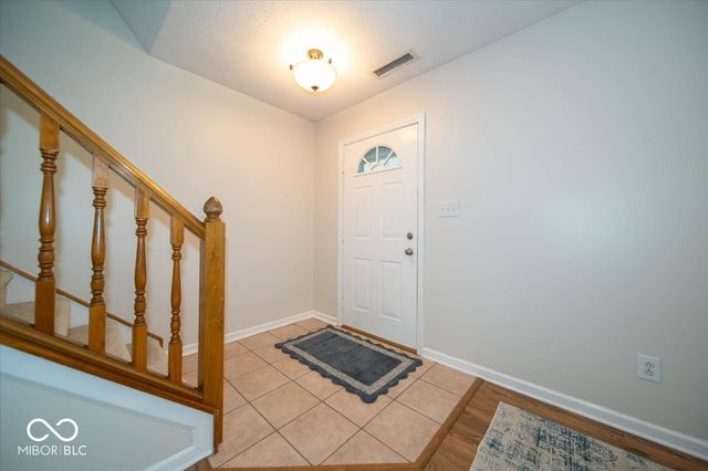 237 Winslow Drive, Westfield, IN 46074