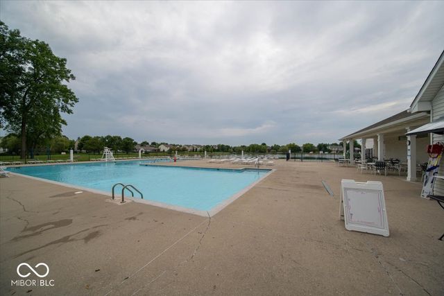 237 Winslow Drive, Westfield, IN 46074