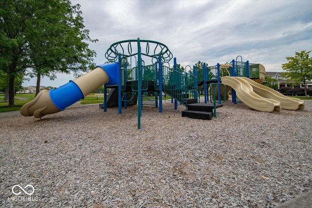 237 Winslow Drive, Westfield, IN 46074