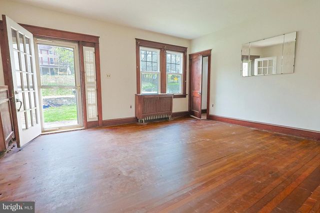 141 GLEN RIDDLE RD, Media, PA 19063