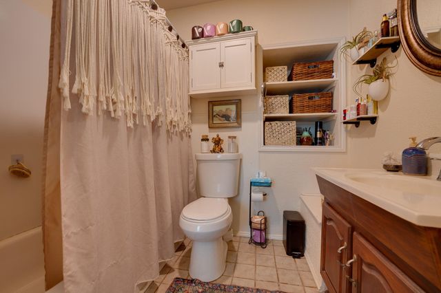 204 Brewster Ave, Florence, TX 76527