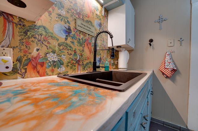204 Brewster Ave, Florence, TX 76527