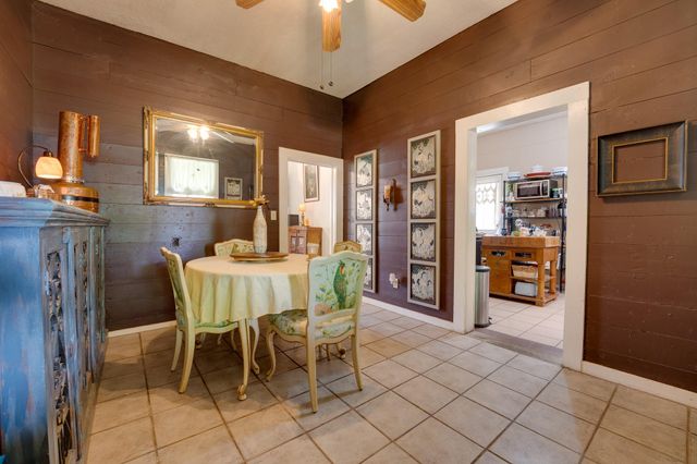 204 Brewster Ave, Florence, TX 76527