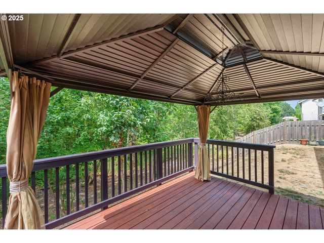 461 E AIRPARK Way, Newberg, OR 97132