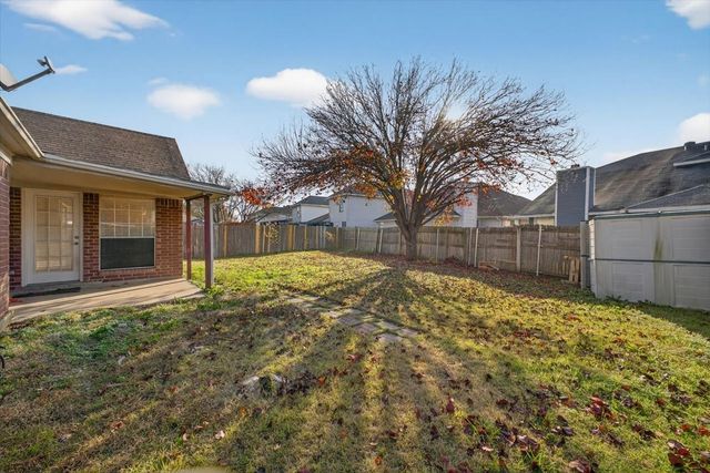 920 Danforth Place, Arlington, TX 76017