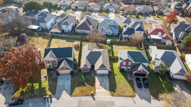 920 Danforth Place, Arlington, TX 76017