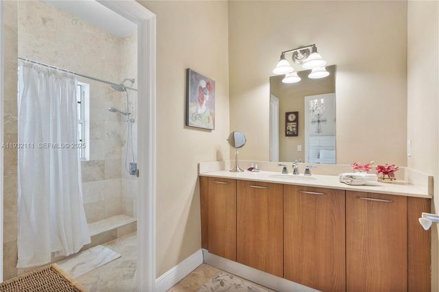 929 SW 11th St H-2, Miami, FL 33129