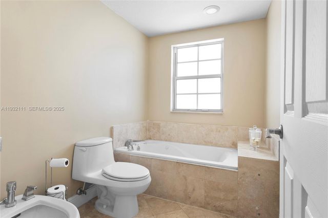 929 SW 11th St H-2, Miami, FL 33129