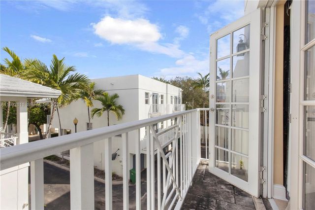 929 SW 11th St H-2, Miami, FL 33129