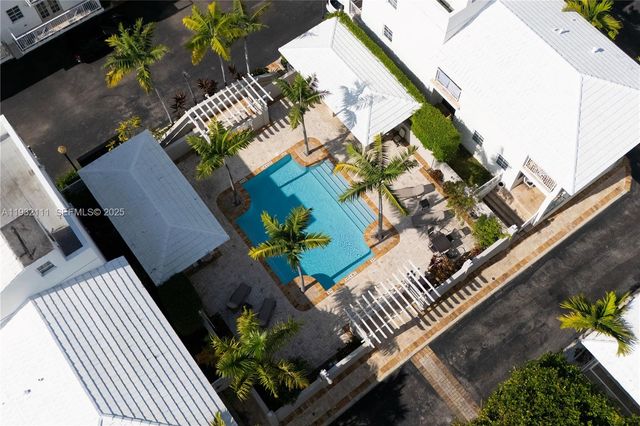 929 SW 11th St H-2, Miami, FL 33129