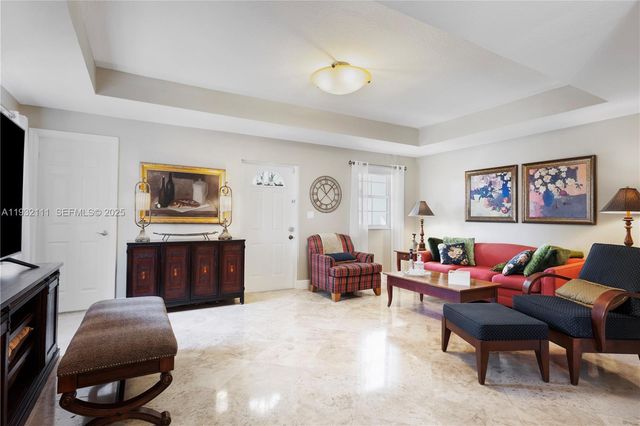 929 SW 11th St H-2, Miami, FL 33129