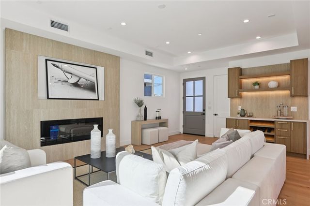 1914 Belmont Lane B, Redondo Beach, CA 90278