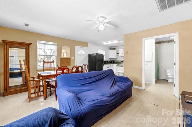 6711 Old Mocksville Road, Salisbury, NC 28144