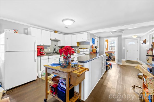 6711 Old Mocksville Road, Salisbury, NC 28144