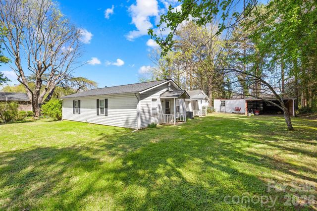 6711 Old Mocksville Road, Salisbury, NC 28144