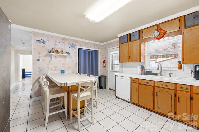 6711 Old Mocksville Road, Salisbury, NC 28144