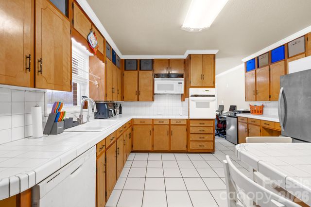 6711 Old Mocksville Road, Salisbury, NC 28144