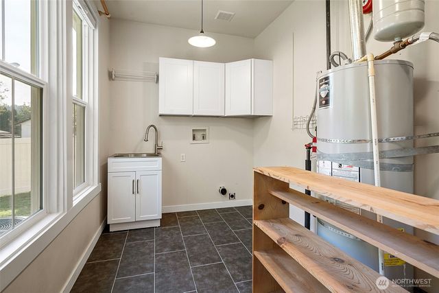 1515 everett Street, Sumner, WA 98390