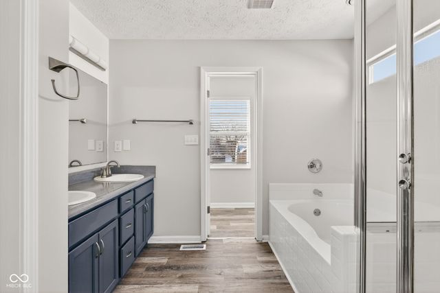 5201 Mesa Verde Drive, Indianapolis, IN 46237