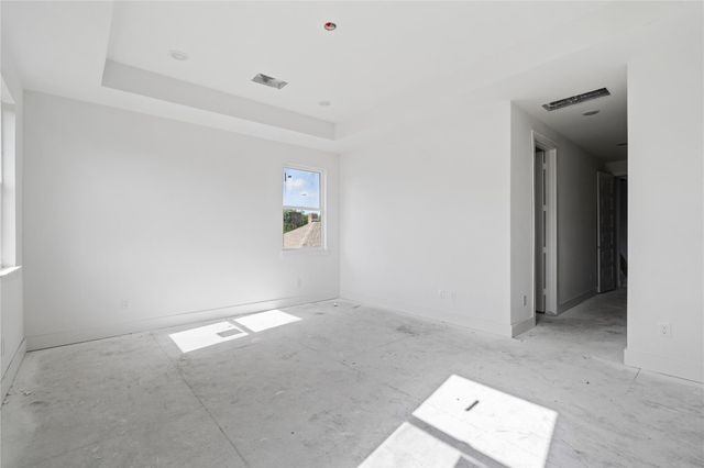 1504 Hussion St, Houston, TX 77003