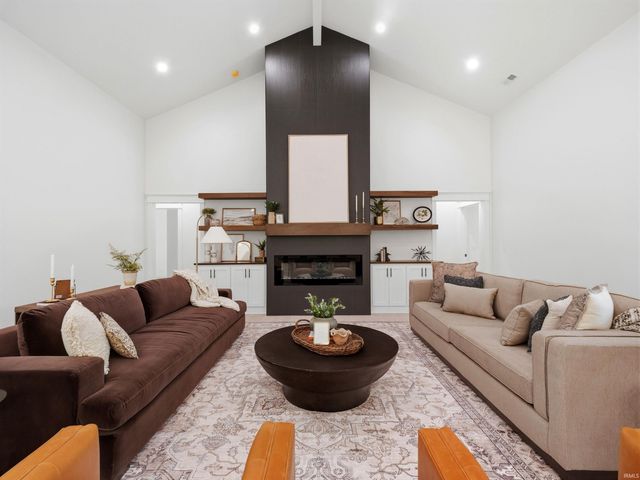6077 Popp Road, Fort Wayne, IN 46845