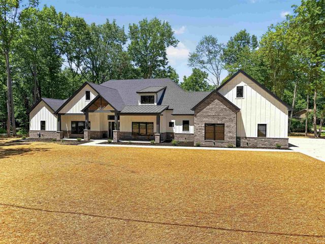 6077 Popp Road, Fort Wayne, IN 46845