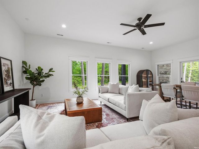 6077 Popp Road, Fort Wayne, IN 46845