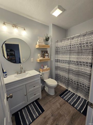 1328 County Road 34, Auburn, IN 46706