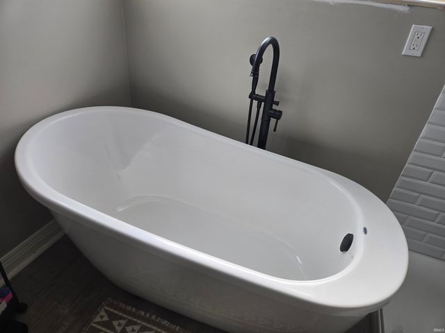 1328 County Road 34, Auburn, IN 46706