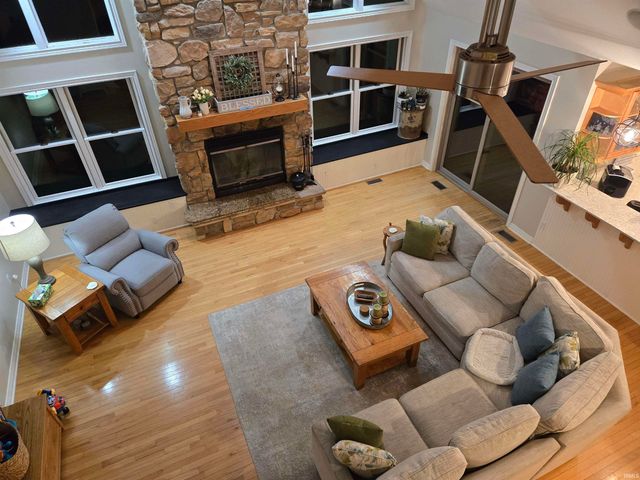 1328 County Road 34, Auburn, IN 46706