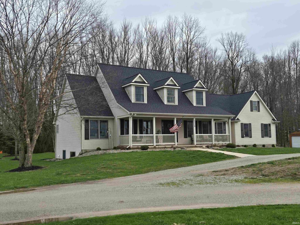 1328 County Road 34, Auburn, IN 46706