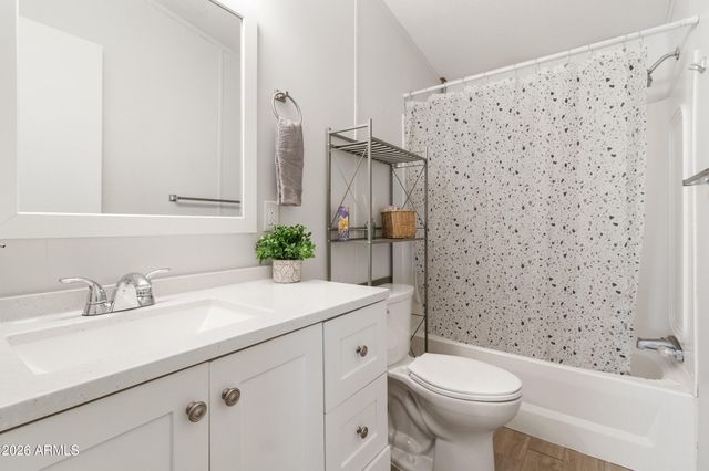 245 S 56TH Street 222, Mesa, AZ 85206