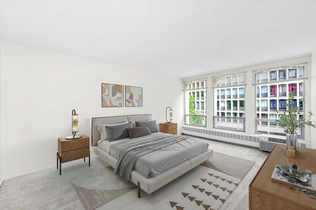 1450 E 55th Place 317S, Chicago, IL 60637